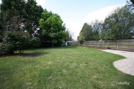 Property photo of 9 Lakesfield Drive Lysterfield VIC 3156