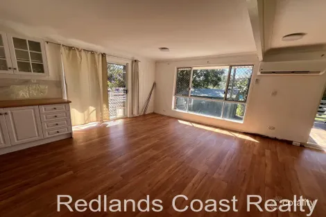 Property photo of 1 Wyena Avenue Lamb Island QLD 4184