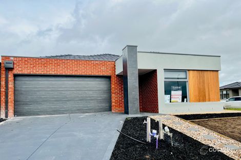 Property photo of 2 Oasis Avenue Mickleham VIC 3064