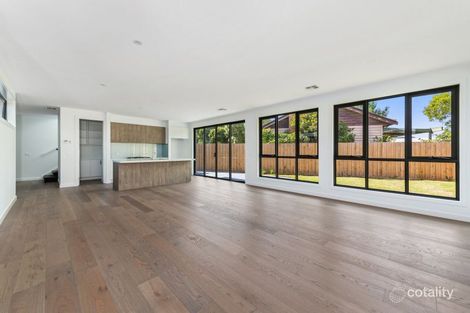 Property photo of 25 White Avenue Bayswater North VIC 3153