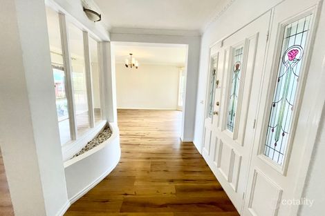 Property photo of 70 Wattle Valley Drive Hillside VIC 3037