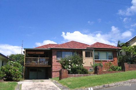 4 Roxburgh Ave, Thirroul, NSW 2515