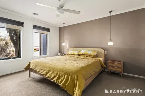 Property photo of 15 Hartsmere Drive Berwick VIC 3806