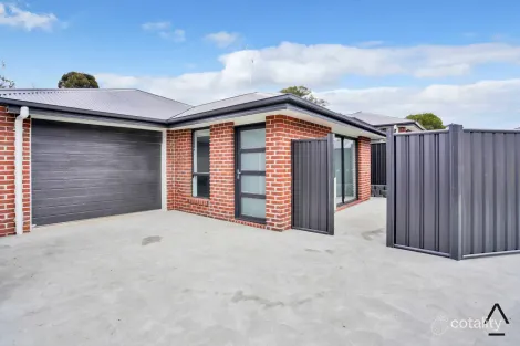 2/10 Herring St, Punchbowl, TAS 7249