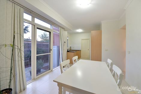 Property photo of 2/1108 Dandenong Road Carnegie VIC 3163