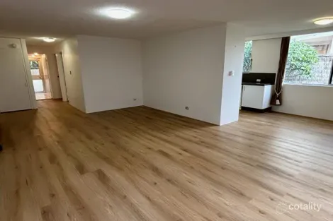 3/28 Beach Pde, Surfers Paradise, QLD 4217