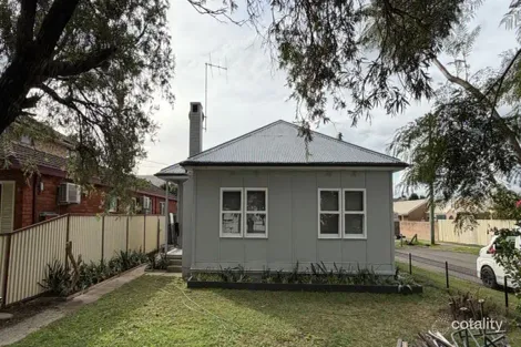 79 Prince St, Canley Heights, NSW 2166