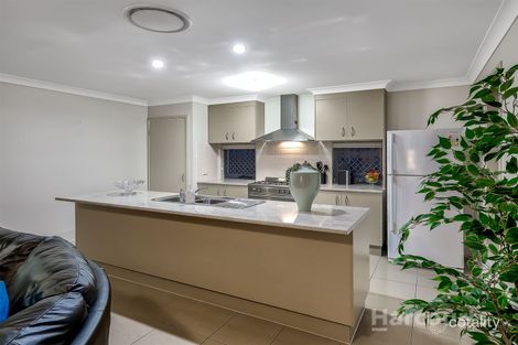 Property photo of 7 Carnarvon Crescent Fitzgibbon QLD 4018