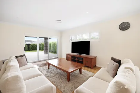 Property photo of 53 Challoner Rise Renwick NSW 2575
