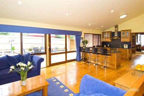 Property photo of 11 Glencairn Court Eltham North VIC 3095