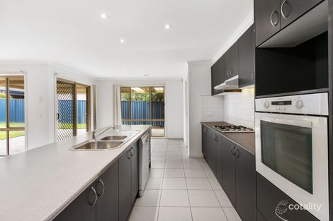 Property photo of 38 Laurina Link Pakenham VIC 3810
