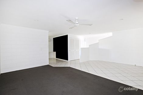 Property photo of 39 Lawrence Street Mooloolaba QLD 4557