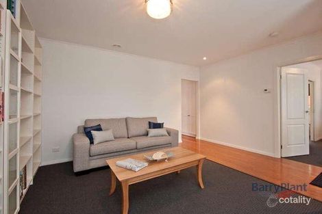 Property photo of 14 Beechtree Way Cranbourne North VIC 3977