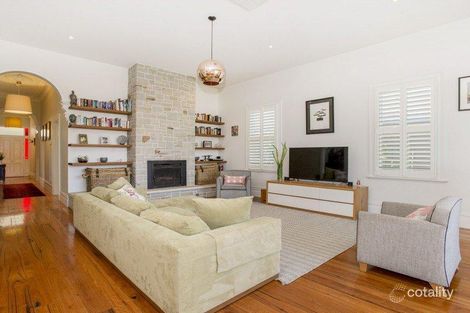 Property photo of 27 Roxburgh Street Ascot Vale VIC 3032