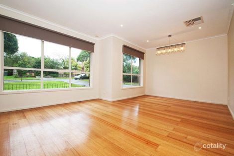 Property photo of 2 Mackenzie Court Croydon South VIC 3136