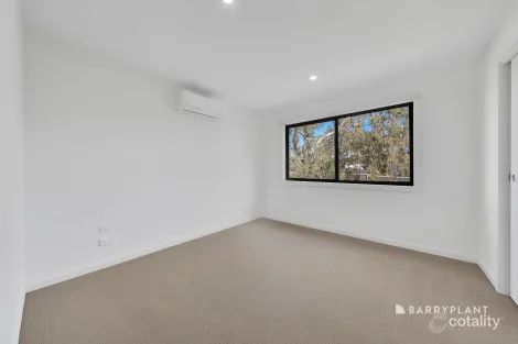 Property photo of 4/3 Furci Court South Morang VIC 3752
