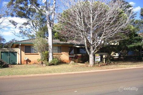 24 Stuart St, Mount Lofty, QLD 4350