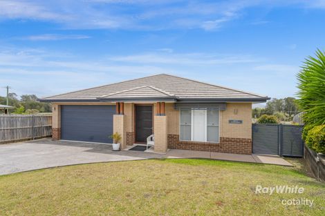 13 Dr King Cl, Moruya, NSW 2537