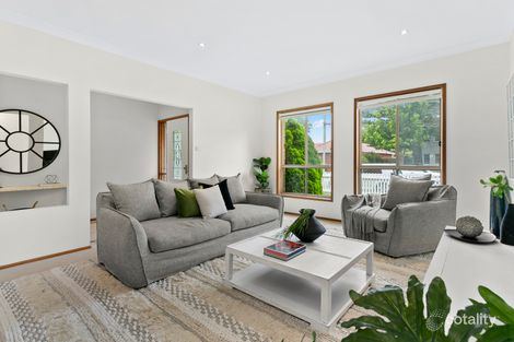 Property photo of 50 Carnegie Circuit Chifley NSW 2036