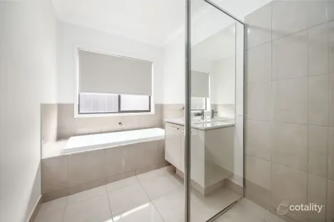 Property photo of 4 Stevenage Drive Strathtulloh VIC 3338