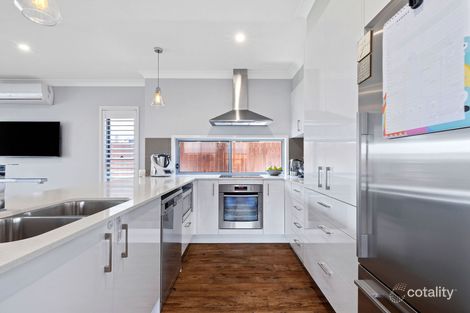Property photo of 74 Brampton Crescent Mountain Creek QLD 4557