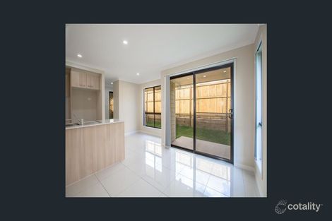 Property photo of 2/10 Dawson Place Brassall QLD 4305