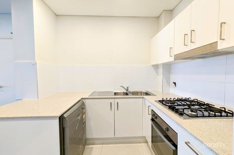Property photo of 21/2-4 George Street Warwick Farm NSW 2170