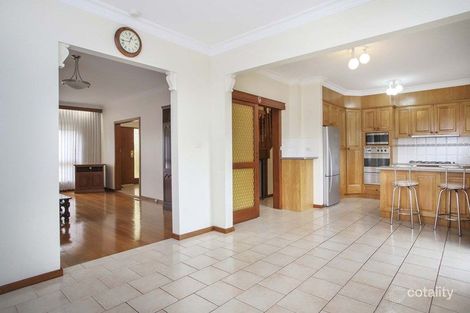 275 Carrick Dr, Gladstone Park, VIC 3043