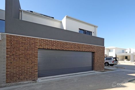 Property photo of 25 Emmeline Row Rowville VIC 3178
