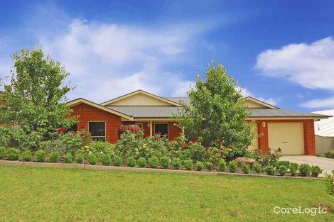 Property photo of 16 Yanko Crescent Bourkelands NSW 2650