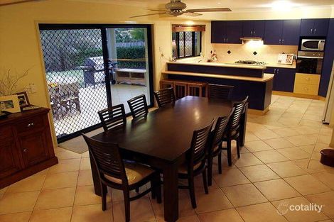 Property photo of 9 Regal Place Eight Mile Plains QLD 4113