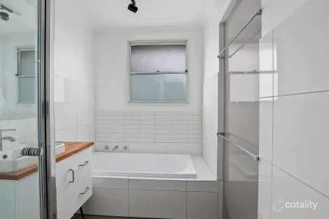 Property photo of 1 Prouse Court Corio VIC 3214