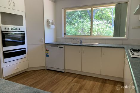 Property photo of 40 Washington Lane Woodend VIC 3442