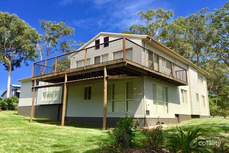 17 Harwood Cl, Mannering Park, NSW 2259