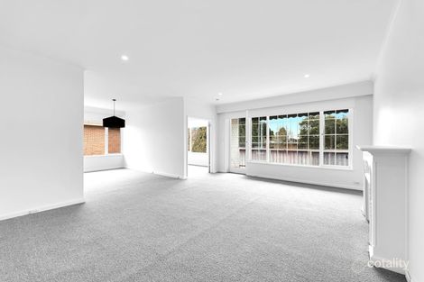 Property photo of 6/11 Woorigoleen Road Toorak VIC 3142