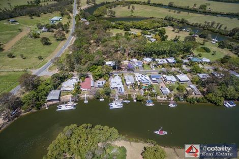 Property photo of 3 Riversleigh Road Beachmere QLD 4510