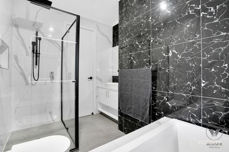 Property photo of 2 Clover Drive Rockbank VIC 3335