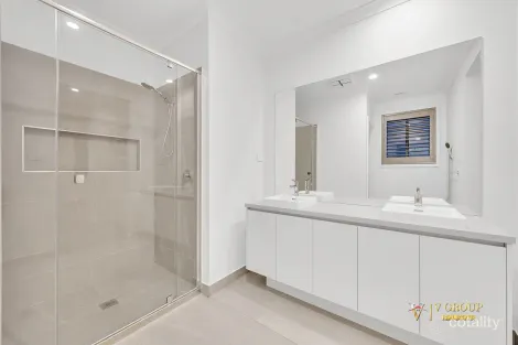 Property photo of 1 Gem Parade Wollert VIC 3750