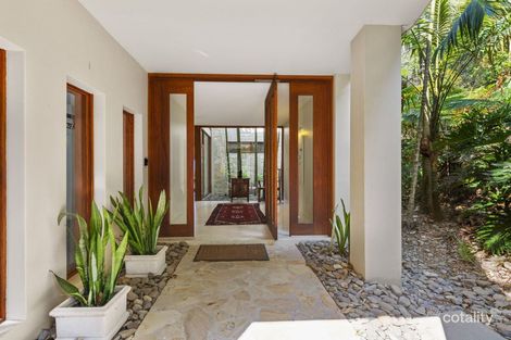 Property photo of 6 Beachfront Close Sapphire Beach NSW 2450