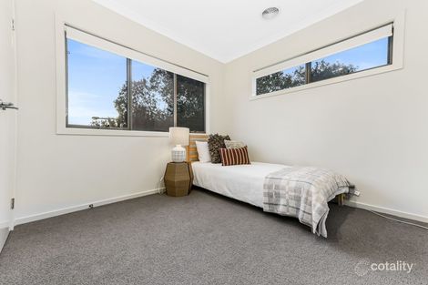 Property photo of 36 Colville Crescent Keysborough VIC 3173