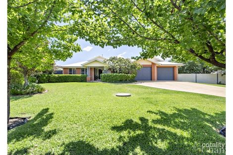 Property photo of 3 Tallwoods Grove Dubbo NSW 2830