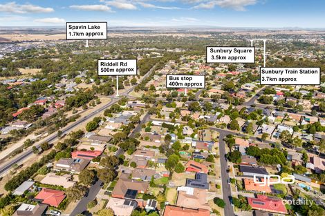 Property photo of 14 Bates Court Sunbury VIC 3429