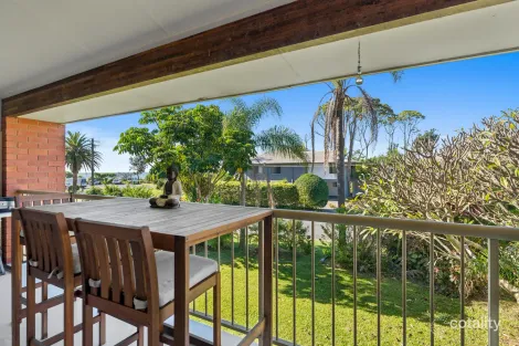 Property photo of 4/35 Sandy Beach Road Korora NSW 2450