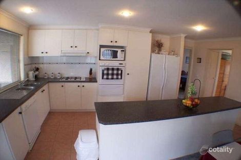 Property photo of 12 The Retreat Hampton Park VIC 3976