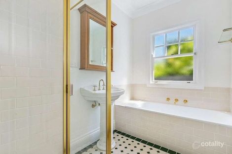 Property photo of 2/140 Through Road Camberwell VIC 3124