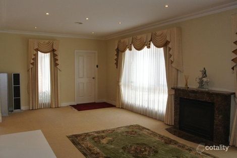 Property photo of 11 Reys Close Mordialloc VIC 3195