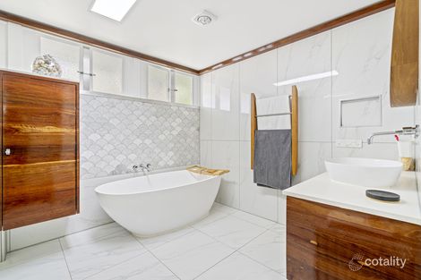 Property photo of 35 Aberfeldy Street Kenmore QLD 4069