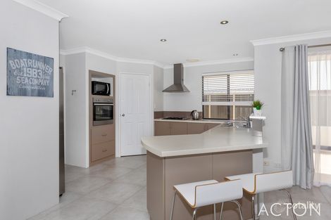 Property photo of 61 Carissa Turn Halls Head WA 6210