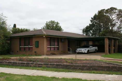 Property photo of 16 Linlithgow Way Melton West VIC 3337