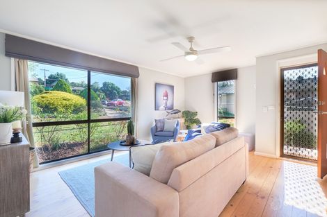 Property photo of 6 Wayal Place Giralang ACT 2617